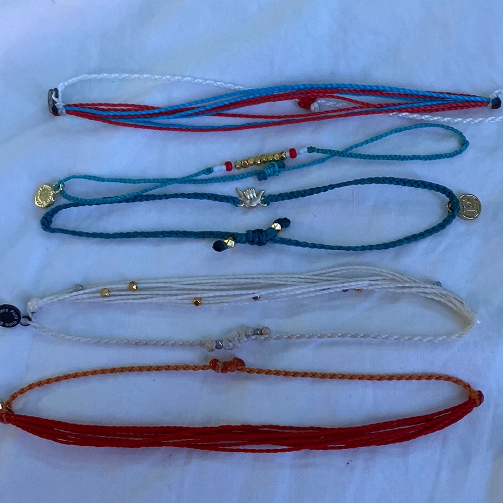 Pura vida bracelet bundle with 5 bracelets
